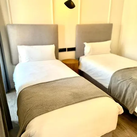 Barbarossa Plaza De Espana *