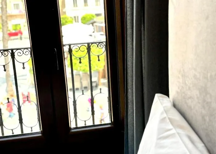 Barbarossa Plaza De Espana Apartment *