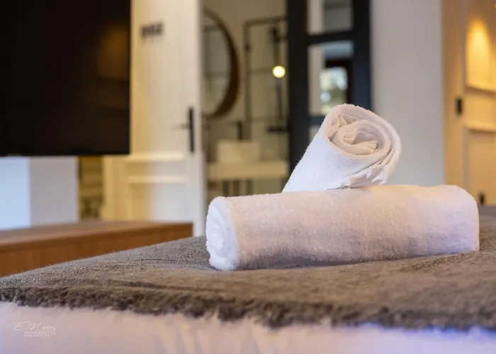 Barbarossa Plaza De Espana * Mérida