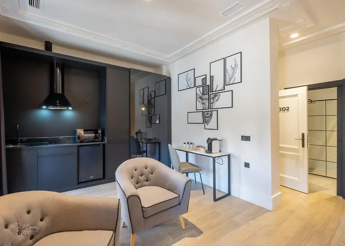 Barbarossa Plaza De Espana * Mérida